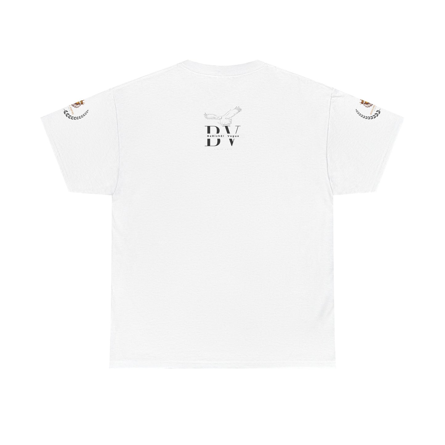 BeRichEl Vogue's Skateboard Graphic Tee, Unisex Skater Shirt, Cool Streetwear Clothing, Perfect Gift for Skate Enthusiasts, Casual Wear